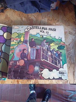 Vinili Castellina Pasi diversi volumi misti