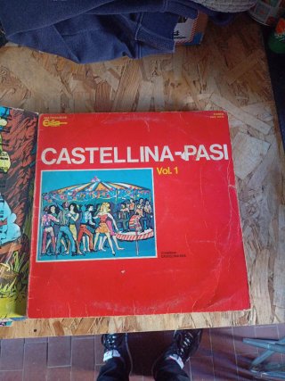 Vinili Castellina Pasi diversi volumi misti