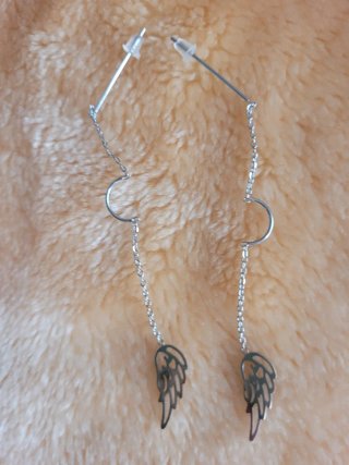 Pendientes cadena alas de ángel plateados