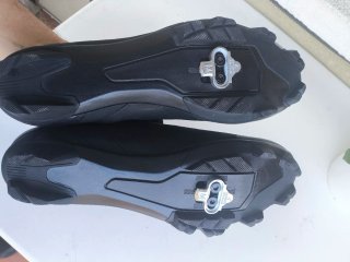 Rockrider 700 con calas Shimano nuevas