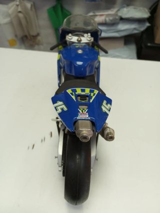 Maqueta Moto Honda Movistar 15