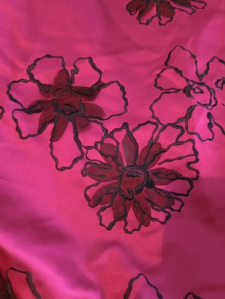 Falda y corsé flamenco rosa y negro