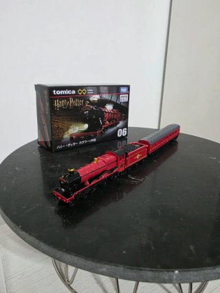 Tomica Hogwarts Express Harry Potter