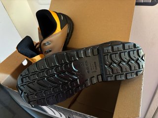 Vendo scarpe da lavoro antinfortunistiche LEWER