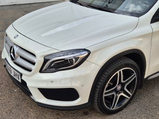 Mercedes-Benz GLA 220d AMG 4Matik Panorámico