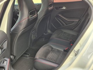 Mercedes-Benz GLA 220d AMG 4Matik Panorámico