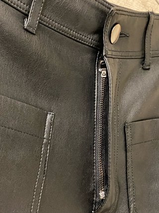Pantalones efecto piel negros nuevos