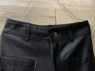 Pantalones efecto piel negros nuevos