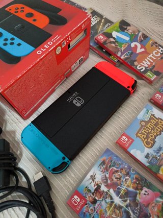 Nintendo Switch OLED + Giochi separati in vendita!