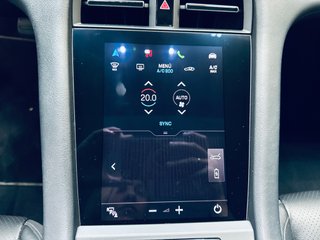 Porsche Taycan 2021