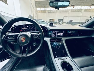 Porsche Taycan 2021