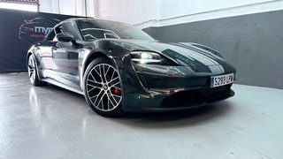 Porsche Taycan 2021