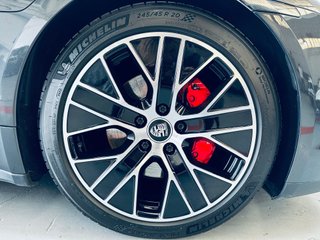 Porsche Taycan 2021