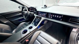 Porsche Taycan 2021