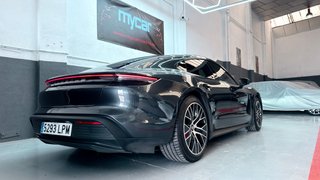 Porsche Taycan 2021