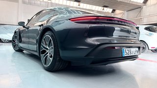 Porsche Taycan 2021