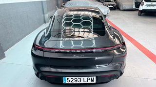 Porsche Taycan 2021