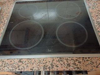Conjunto de electrodomésticos de cocina.