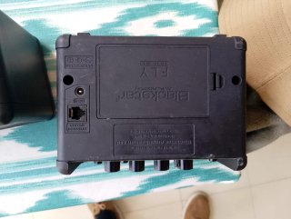 Mini-amp Blackstar + Cabinet + Alimentador