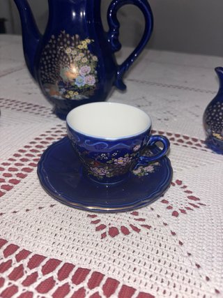 Juego de té de porcelana azul y oro