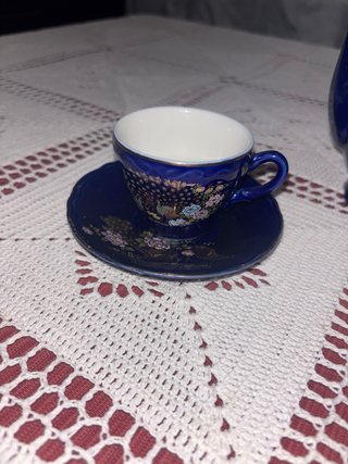 Juego de té de porcelana azul y oro