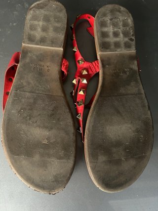 Sandalias Rojas Talla 39 con Tachuelas