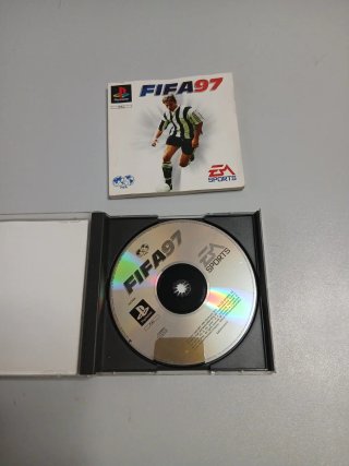 Sony PSX + Pistola Namco + FIFA 97