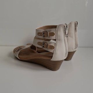 Sandalias Aerosoles Marfil  Talla 36 ¡COMODÍSIMAS!