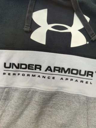 Sudadera Under Armour Negra y Gris Talla S