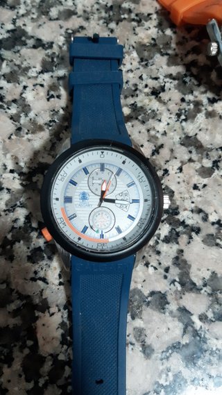 Reloj Calgary Amarillo
