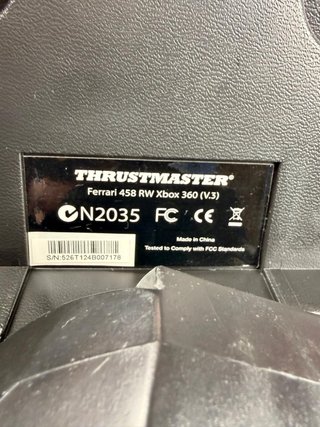 THRUSTMASTER Volante Ferrari 458  Xbox 360/Pc