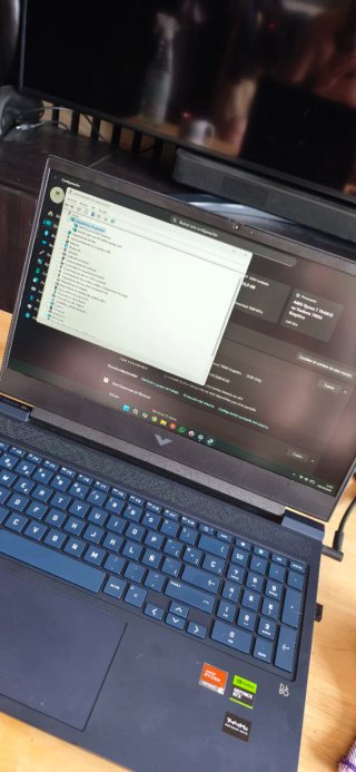 HP Victus 16 RTX 4060 Ryzen 7 512 16