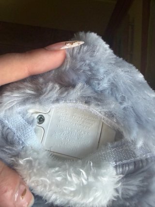 Gato de peluche interactivo