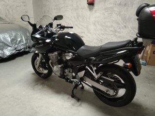 Suzuki Bandit Negra Moto
