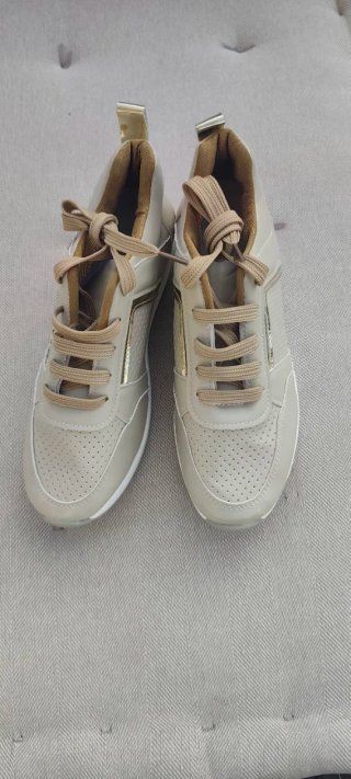 Zapatillas deportivas mujer beige y oro