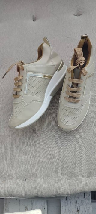 Zapatillas deportivas mujer beige y oro