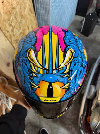 Casco Moto Icon Talla M Diseño Monstruo