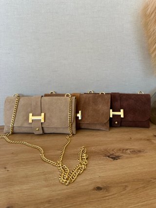 Bolso elegante cuero italiano cadena dorada