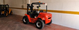 CARRETILLA ELEVADORA TODOTERRENO 4X4 AGRIATH-30.21
