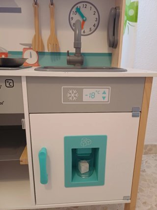 Cocinita de madera para niños