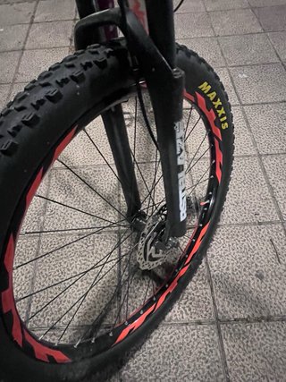 Bici Dirt Jump 27.5 RST Blaze Maxxis