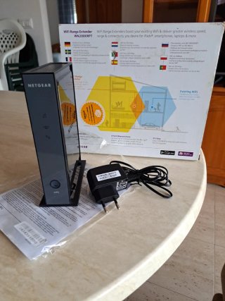 NETGEAR N300 WiFi Range Extender