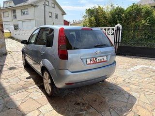 Ford Fiesta 2004