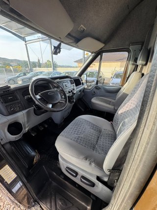 Ford Transit 2012