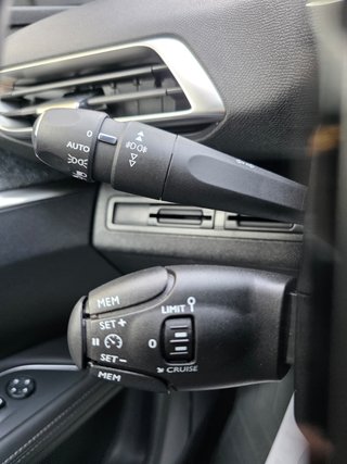 PEUGEOT 3008 1.5 BLUEHDI 130 CV IMPOLUTO AÑO 2018