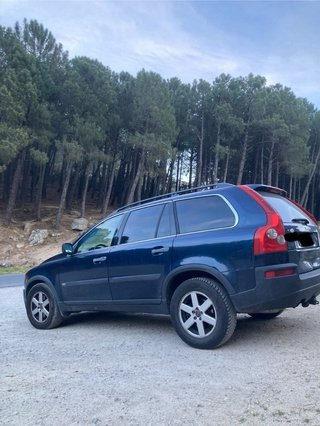 Volvo XC90 2004