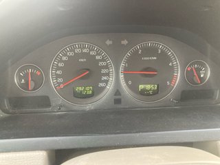 Volvo XC90 2004