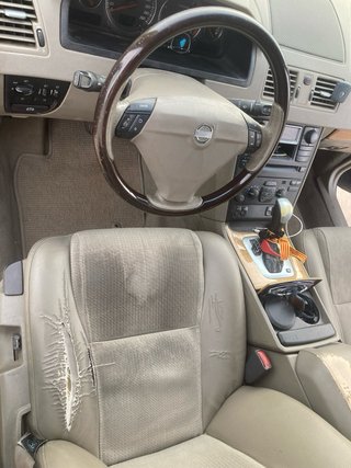 Volvo XC90 2004