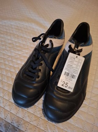 Botas de fútbol John Smith negras y azules