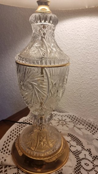 Lámpara de mesa cristal y metal